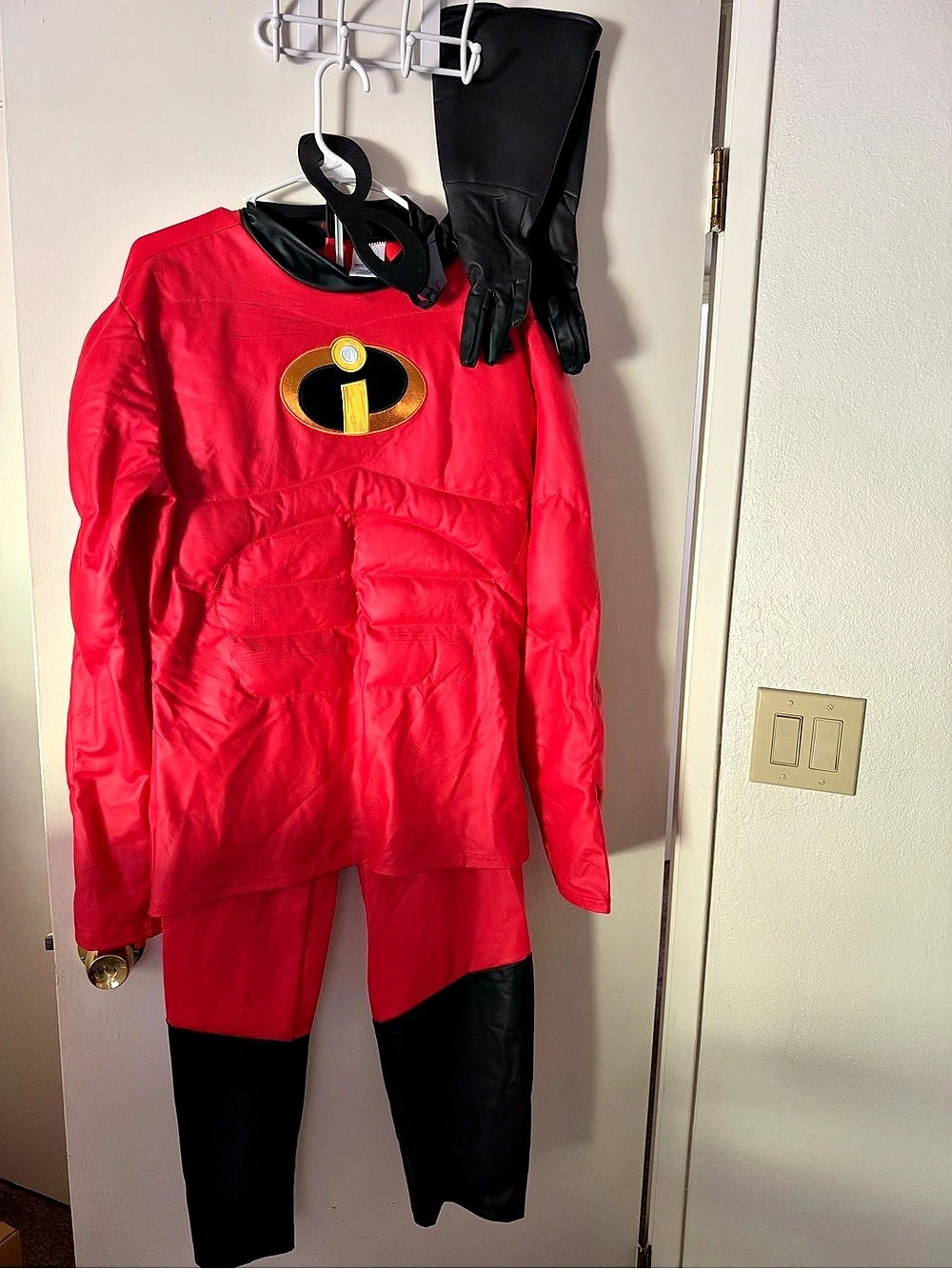 Disney Store Mr. Incredible Costume M/L